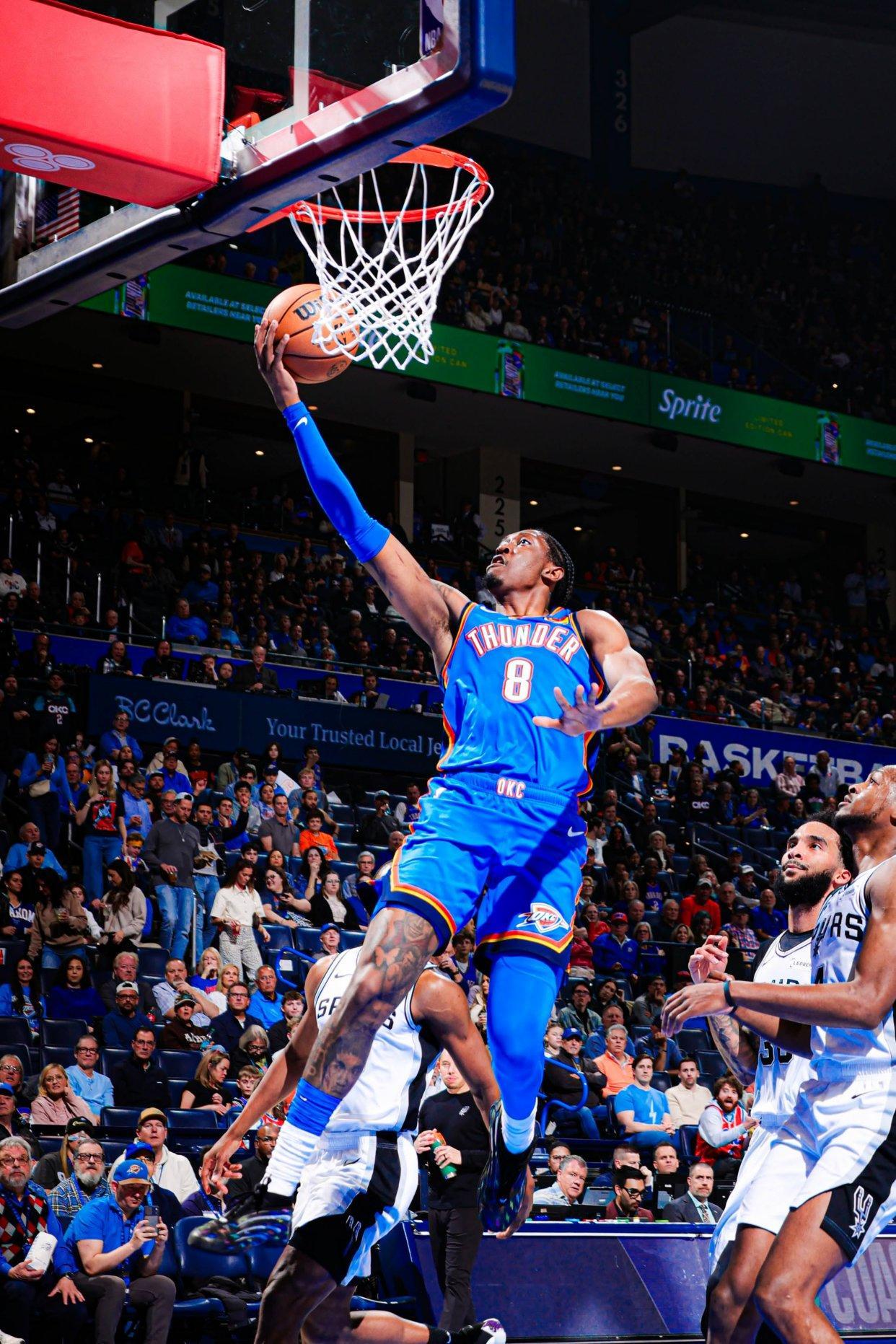 开云体育官网-文班亚马创历史第2神迹，马刺完败雷霆！亚历山大34+4帽刷爆纪录